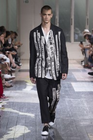Look 18