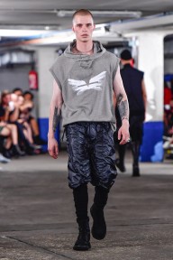 Look 3