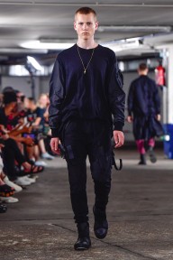 Look 16