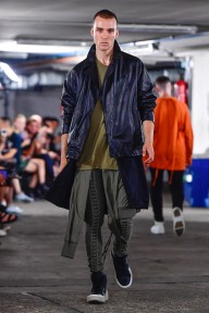 Look 32