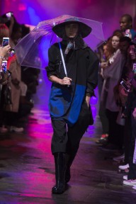 Look 3