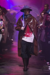 Look 10