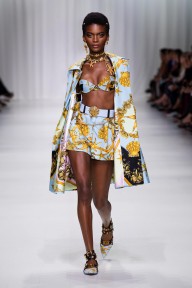 Look 32