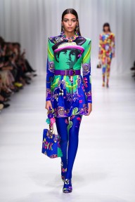 Look 10