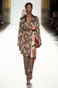 Look 12