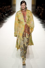 Look 18