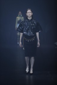 Look 16