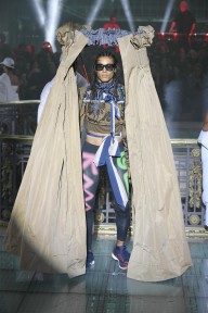 Look 1