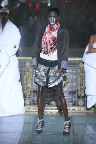 Look 28