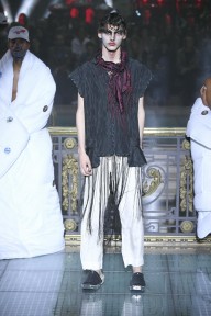 Look 19
