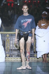Look 11