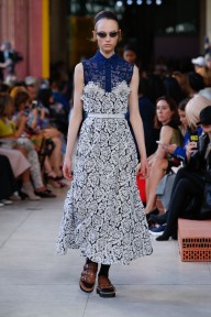 Look 24