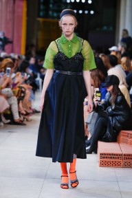Look 3