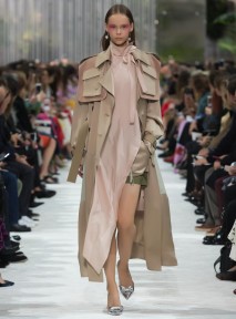 Look 10