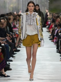 Look 15