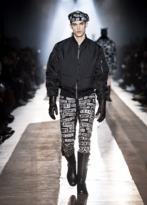 Look 24