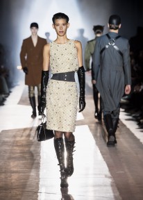 Look 60