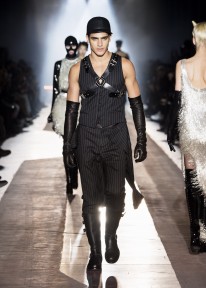 Look 76