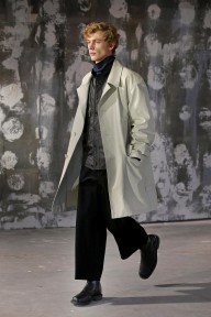 Look 12