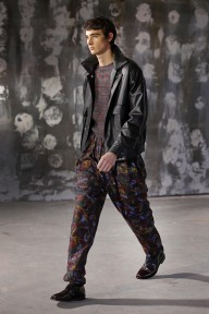 Look 18