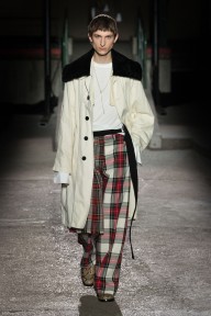 Look 7