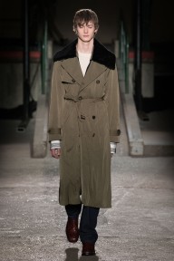 Look 12