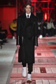 Look 11