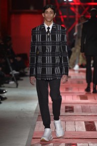 Look 12