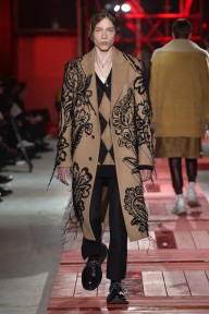 Look 19