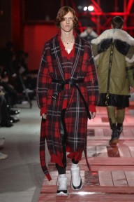 Look 25