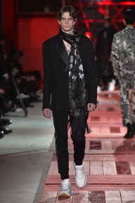 Look 33