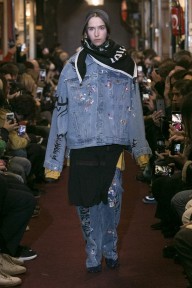 Look 15