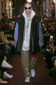Look 25