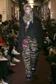 Look 30