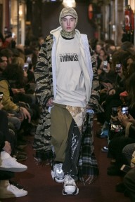Look 32