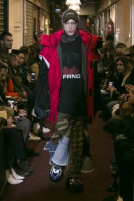 Look 37