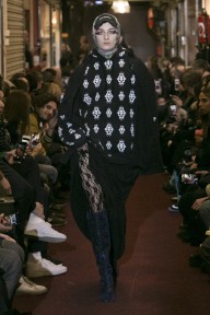 Look 44