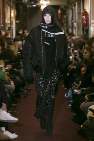 Look 46