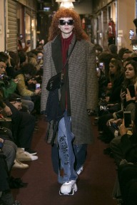 Look 50