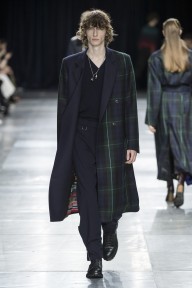Look 10