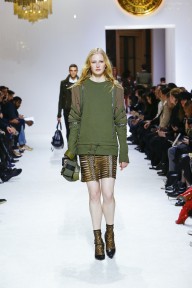 Look 8