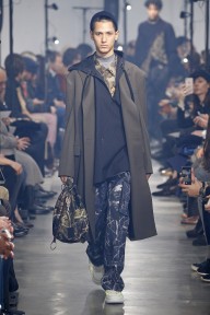 Look 19