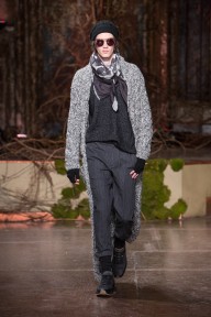 Look 16