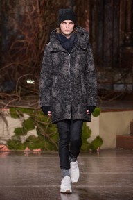 Look 19