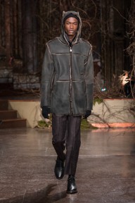 Look 25