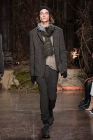 Look 28