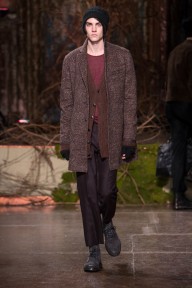 Look 30