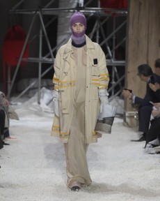 Look 15