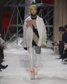 Look 30