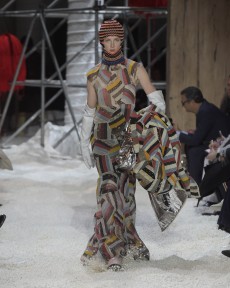 Look 44